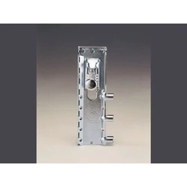 SZEKRÉNY FÜGGESZTŐ 816-OS VASALAT BALOS 148×53,5×19 mm HORGANYZOTT